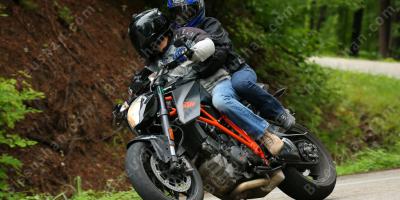 오토바이를 탄 두 사람 영화