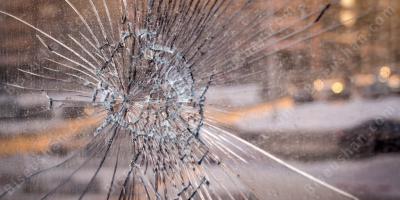 깨진 창문 영화